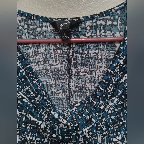 GNW small print tank top - Picture 3 of 3